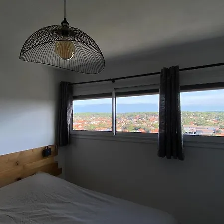 Sunset Lovers Lacanau